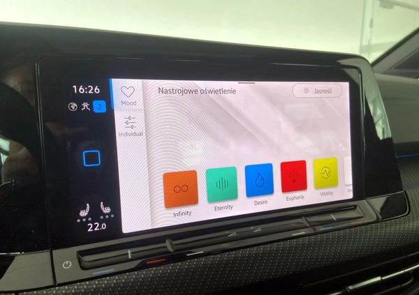 Volkswagen Golf cena 149900 przebieg: 20000, rok produkcji 2023 z Września małe 436